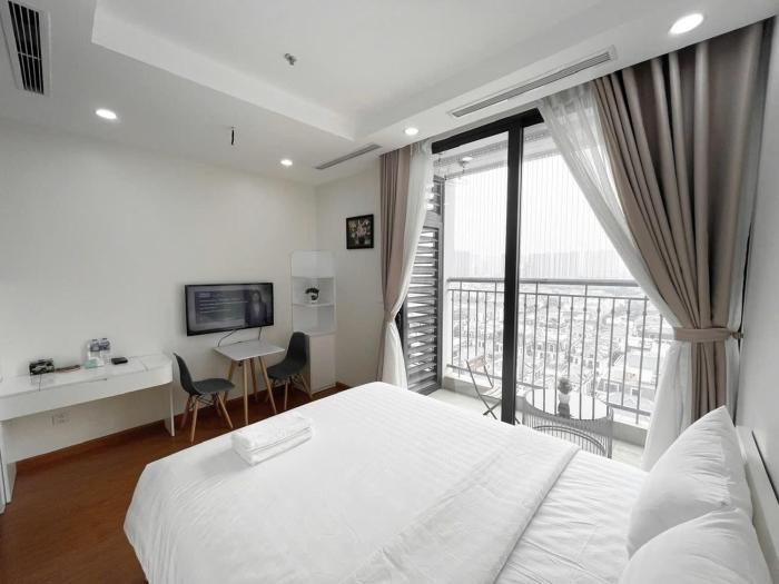 Studio Nice View In Vinhomes Green Bay, 25 To Airport