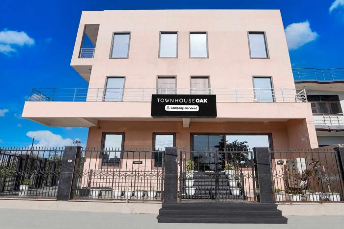 Townhouse Oak Taj Nagri Basai