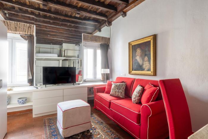 Elegant Studio in the Center