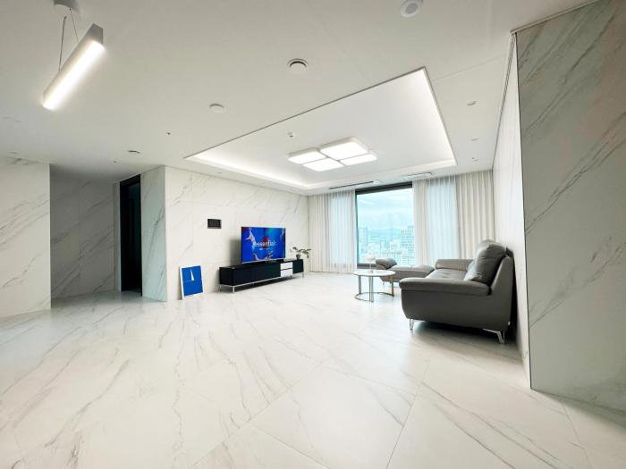 Seocho Luxury Apartment 4 Room Full Option