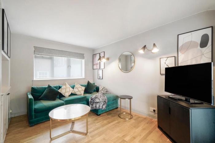 Chic 1 Bed House in Knightsbridge FREE WIFI by City Stay Aparts London