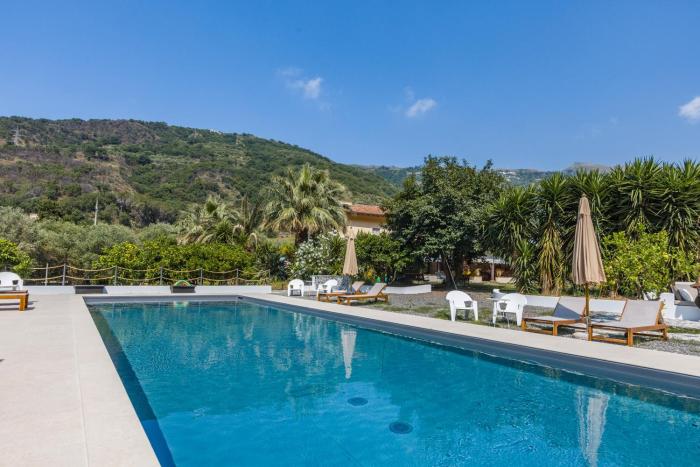 Villa Oceri Gioiosa Marea