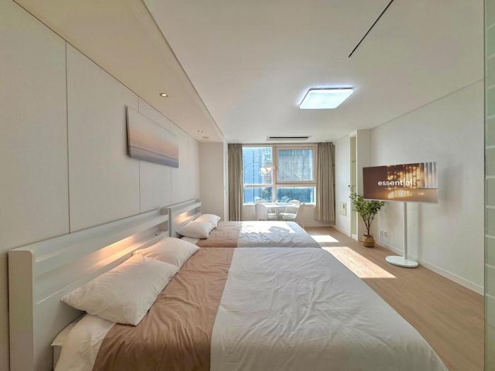 Myeongdong and Jongno Healing Stay