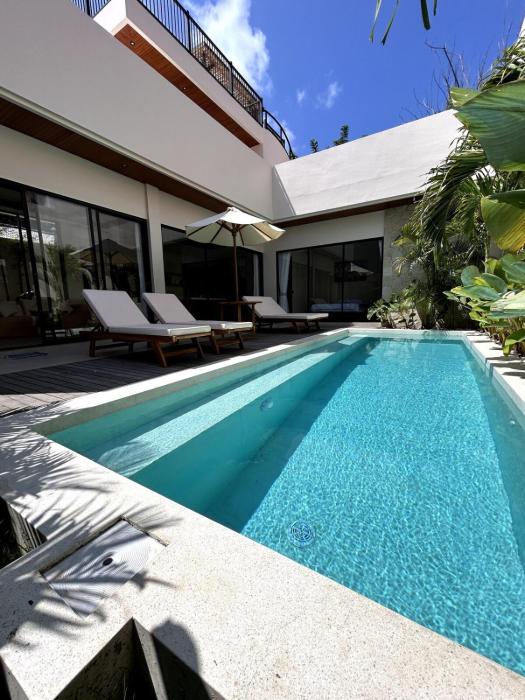 New 2BR Villa with Private Pool and Rooftop