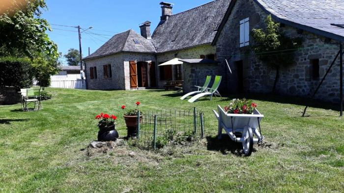 Gîte de France La bachellerie 2 épis - Gîte de France 5 personnes MAE-0264
