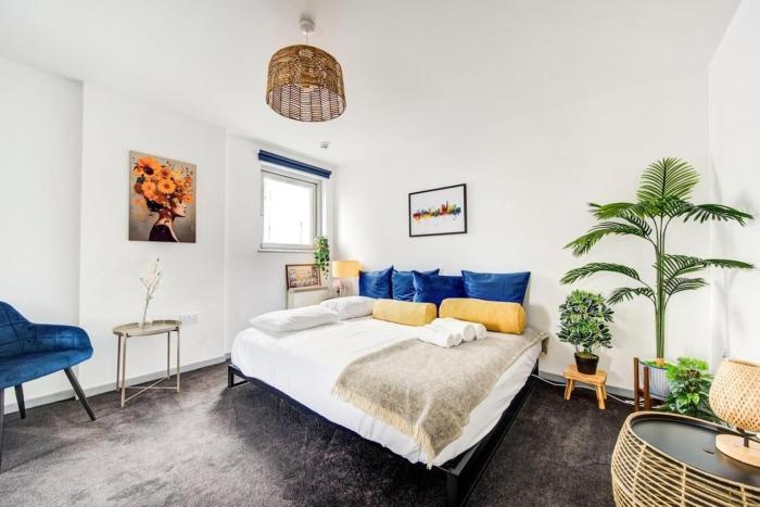 London Thames Canary Wharf Flat Sleeps 8 near O2 London City Airport