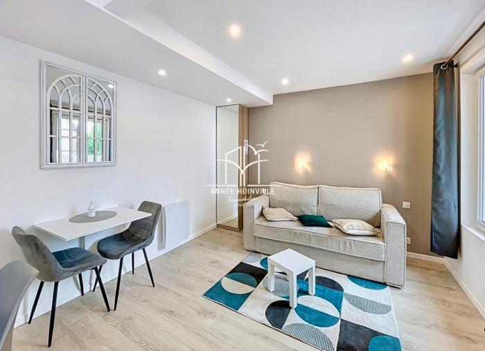 Hyper centre! Magnifique studio neuf à proximité directe de la gare et place morny