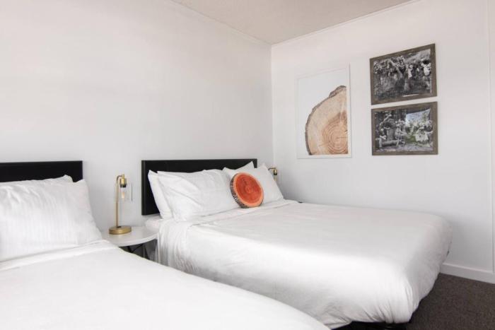 LumberJill Lodge Room 2