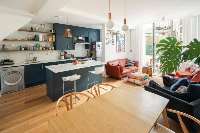 Stylish 3BD Home - Great Location