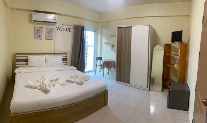 Grand Bangsaen Hotel