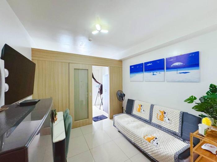 Shore 1 tower c1 17floor near moa facing swimming pool