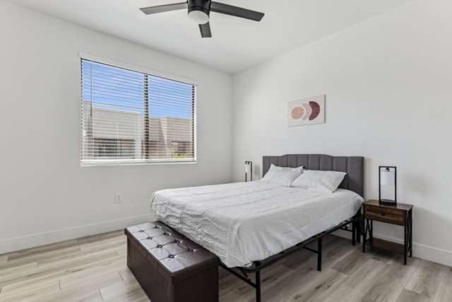 CozySuites Glendale - Westgate w pool 16