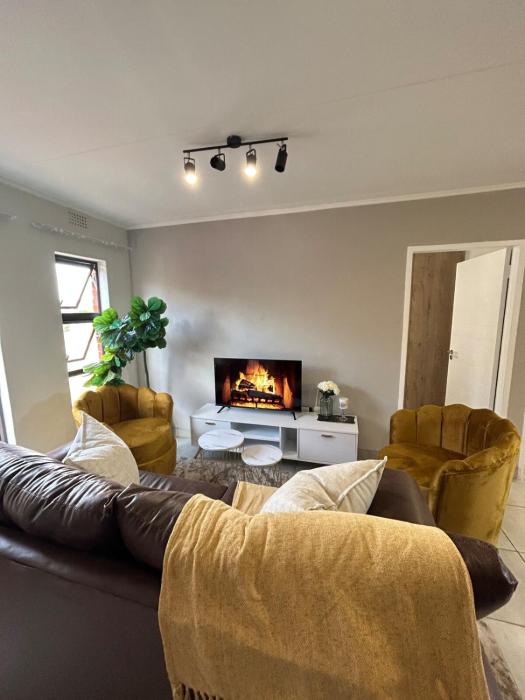 Heart of Soweto Cozy Apartment