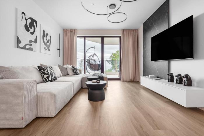 Stylish 1BR with Balcony & Parking I Skyline Varna by Flat Mаnаger