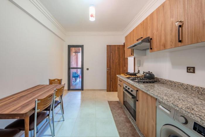 Appartement au coeur de Marrakech à côté de la gare avec piscine