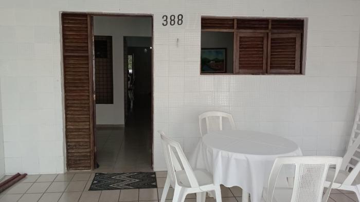 Casa no Bairro da Prata, para até 8 pessoas, 150mt do PP