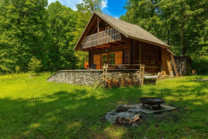 Somova gora chalet in the woods