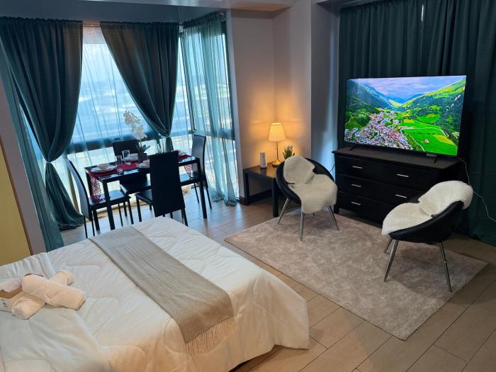 Airport View Walk to NAIA 3