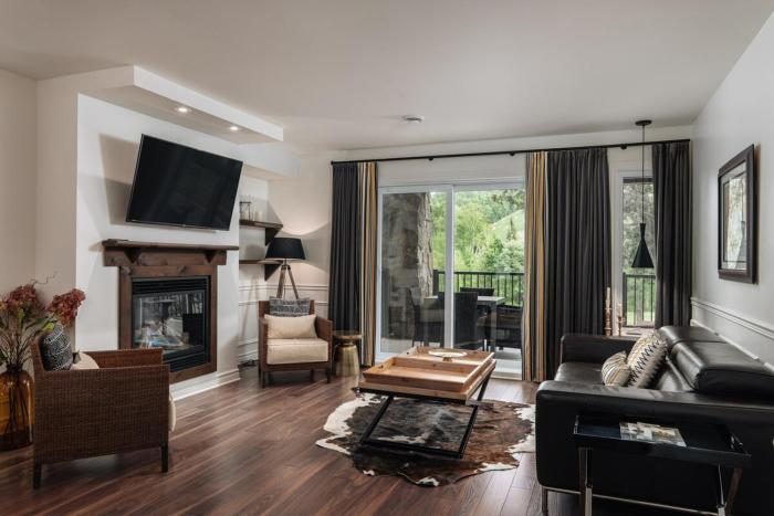 2 bedroom suite with views of Sommets St-Sauveur