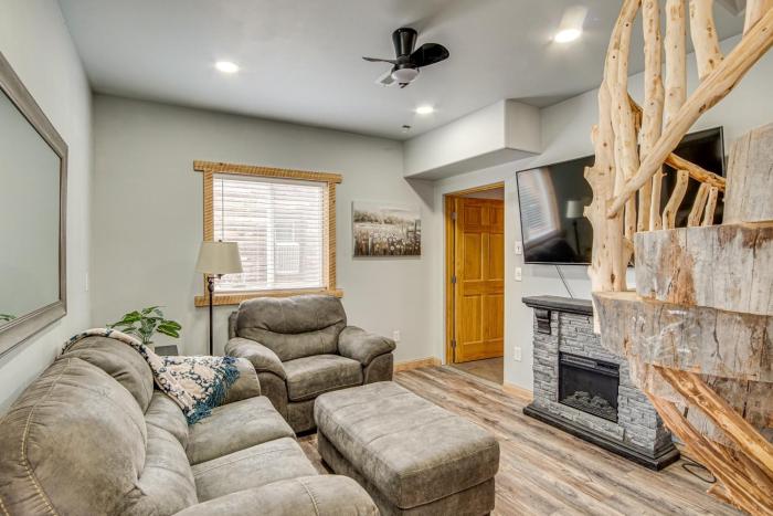 Family Home w Mountain Views in Circleville!