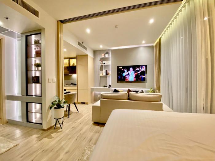 Arom Wongamat Pattaya