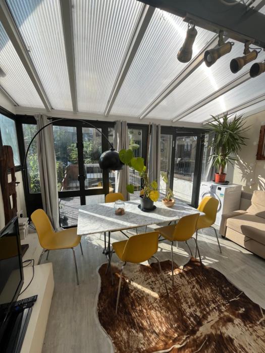 COSY CAMDEN 2 BEDROOM APARTMENT WITH TERRACE