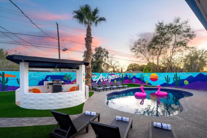 Poolside Paradise Big Backyard Arcade Mural