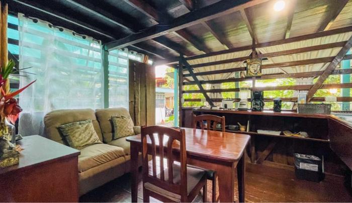 Rustic wooden little house close to the beach