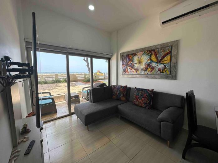 Apartment in Cartagena in front of the beach