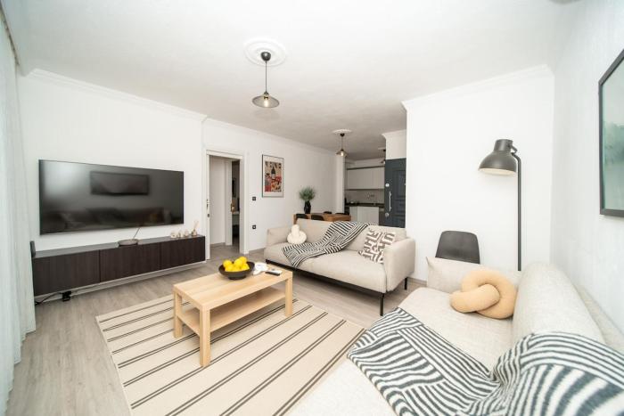 Bodrum Center 2 Bedroom Calm Modern Upstairs Flat - Yeni Dünya Bodrum