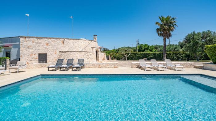 Trullo Giuseppe by Rentbeat