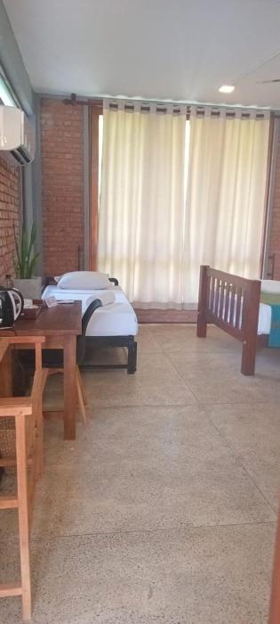 Ko Lake Pool Suites