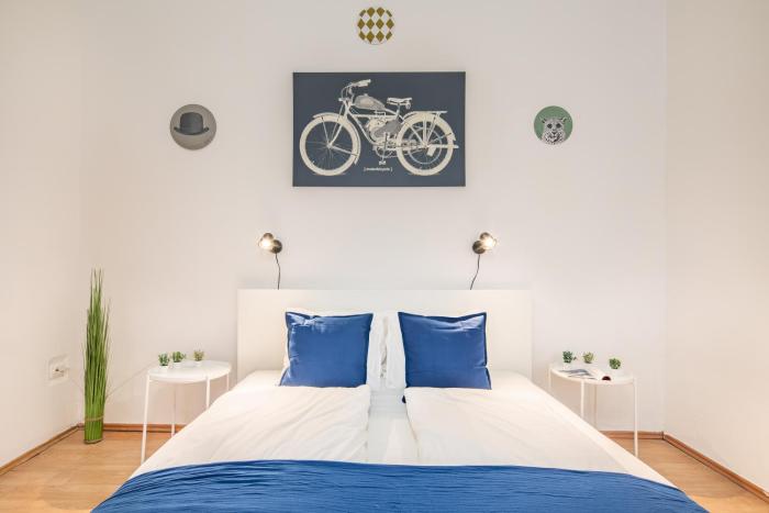 Metropolitan Retreat Blaha Square