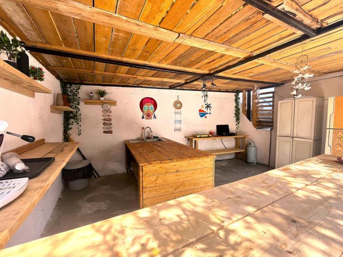Old Beach Vlora Hostel