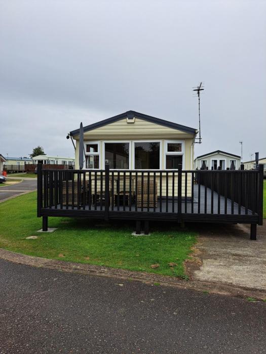 Tranquil Lodge Retreat in Scunthorpe Countryside