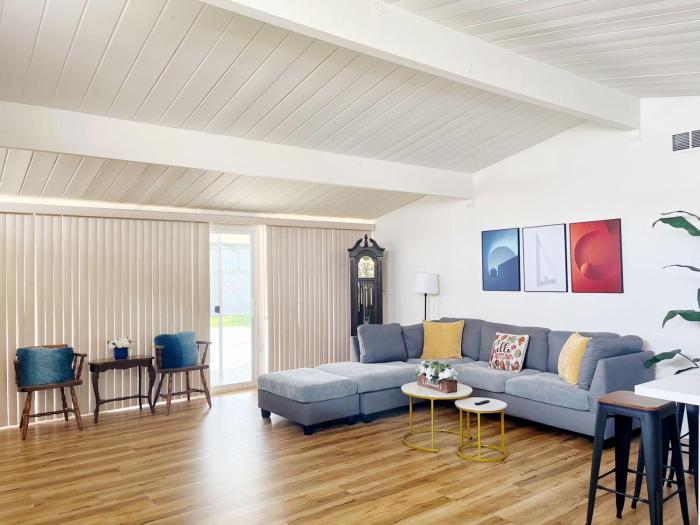 New Renovated 3B2B house