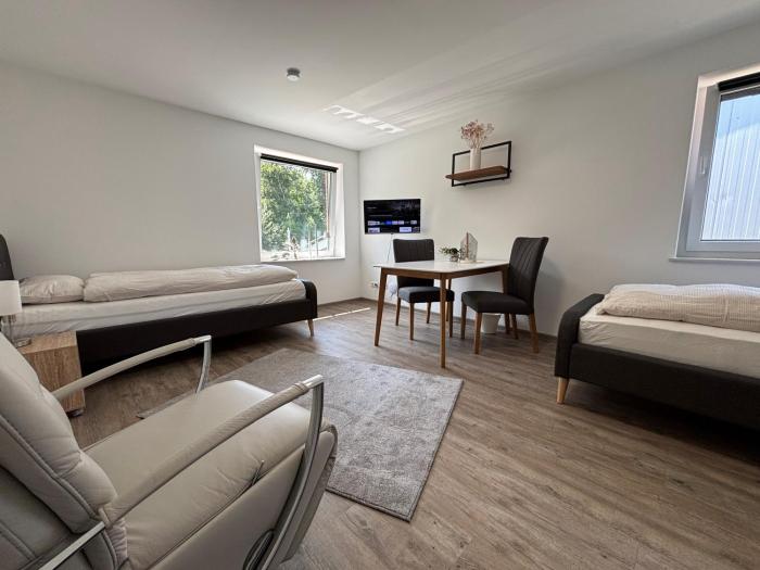 5 einzelne Monteurswohnungen jeweils für 1 bis 2 Personen geeignet