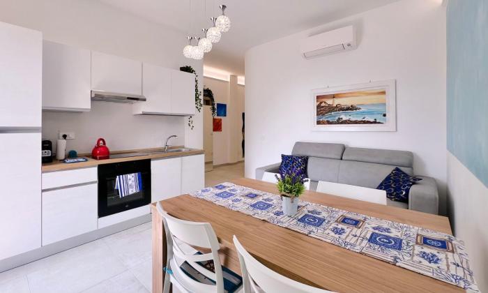 Bilocale Italia con vista mare