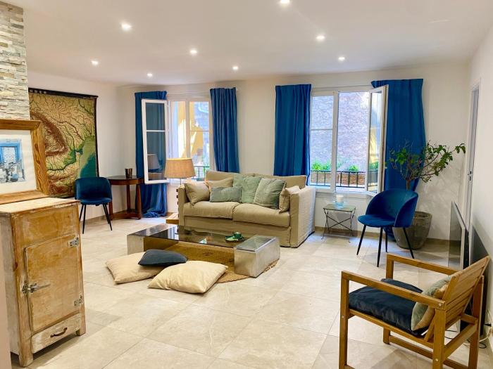 Au cœur du Vieux Nice, 3 chambres au calme, grand appartement