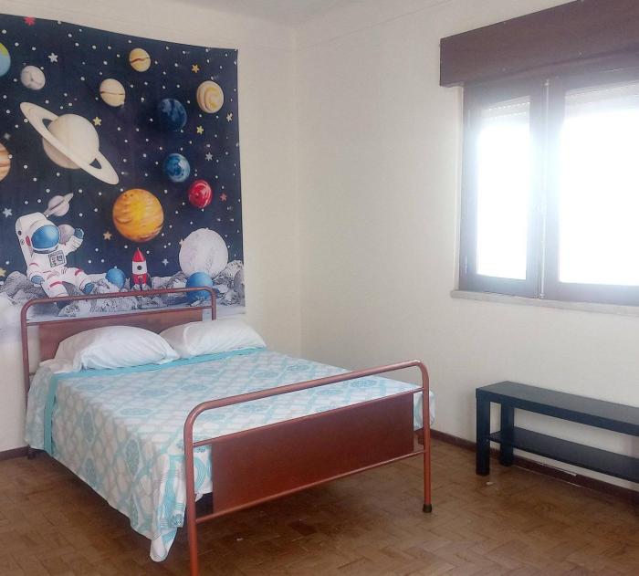 Lisbon Private Room near airport