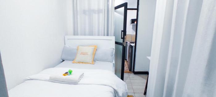 1506 Budget Studio SQ - Gym, Pool, Office Lounge