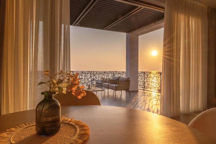 Glow Boutique Hotel & Suites