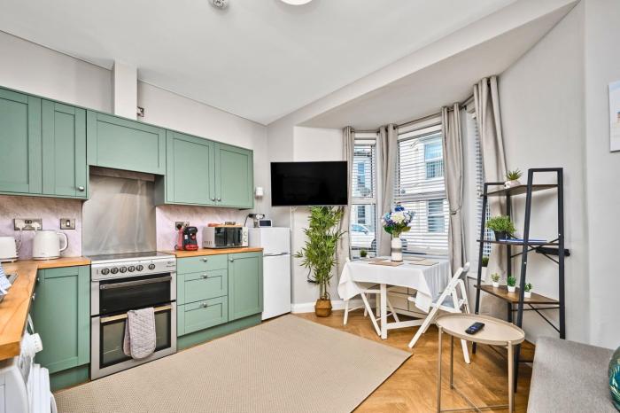 Princess Blue 1 ~ Fabulous Apt in Perfect Location