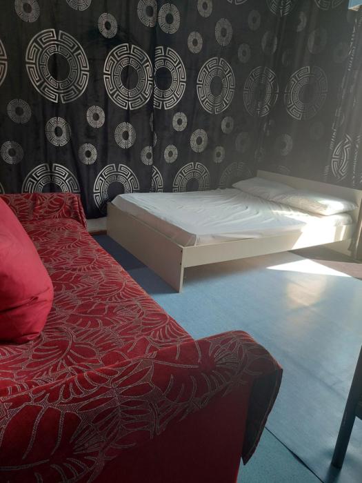 SHARING ROOM IN NEAR THISSIO METRO STATION BY ACROPOLIs