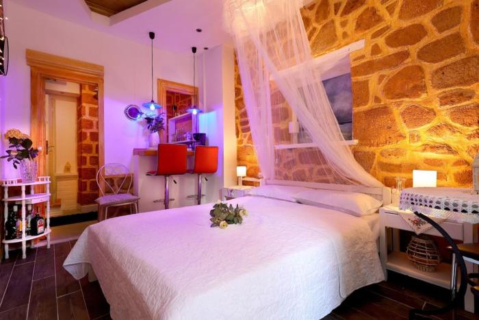 Alley studio 1 by Frangki