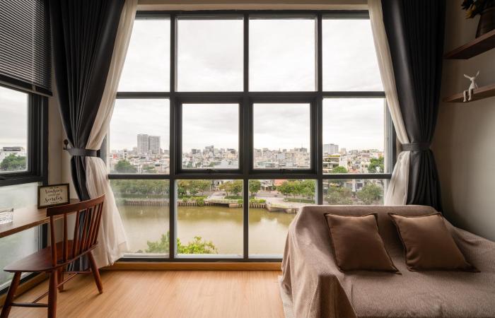 Peaceful 1-Bdr Apt Riverfront Retreat in Dic1