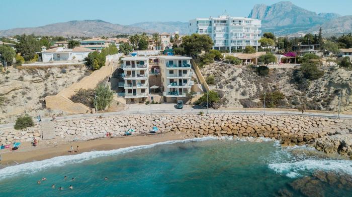 Grand appartement les pieds dans leau