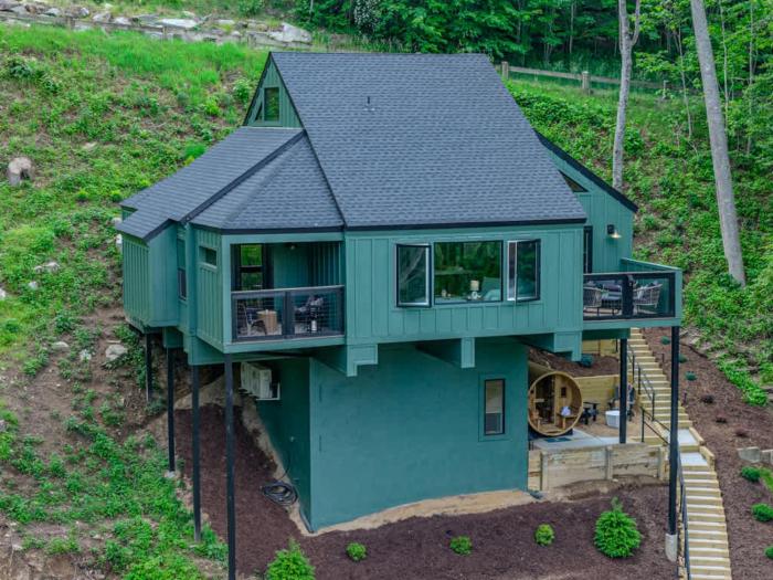 Stunning Views Private Sauna Fireplace Fire Pit