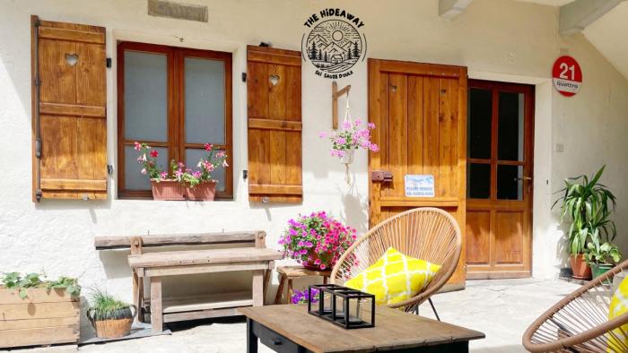 Hideaway Apartments - Ski Sauze dOulx and the Via Lattea