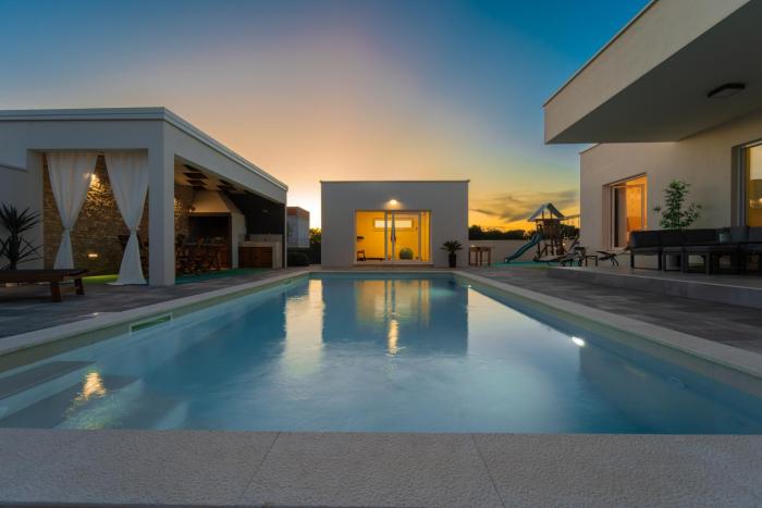 Villa ARIA with a private heated pool